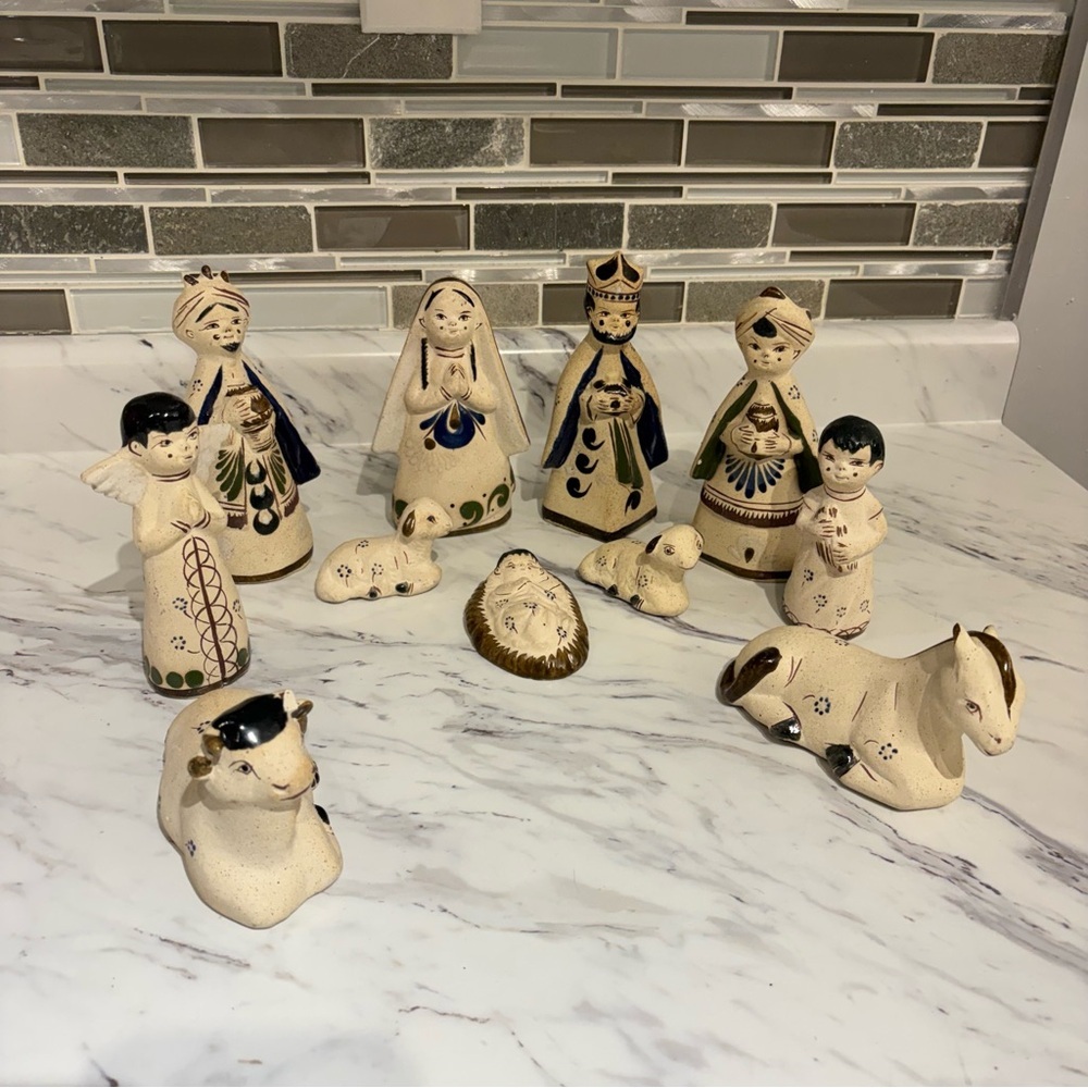 Vintage Pottery Nativity Set Folk Art handmade in Mexico